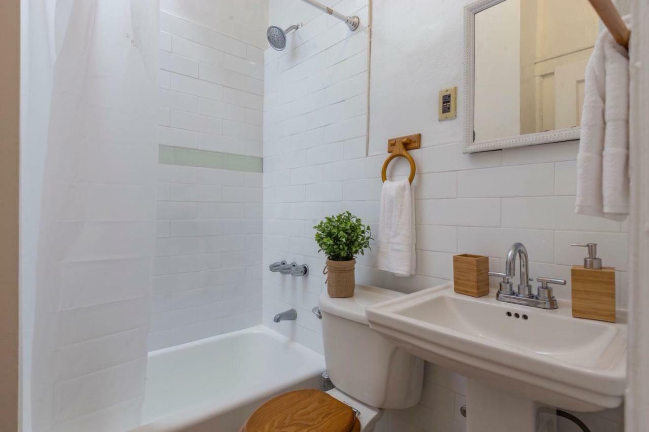 Lavish 3 Bedroom Apt In Williamsburg!! New York Ngoại thất bức ảnh